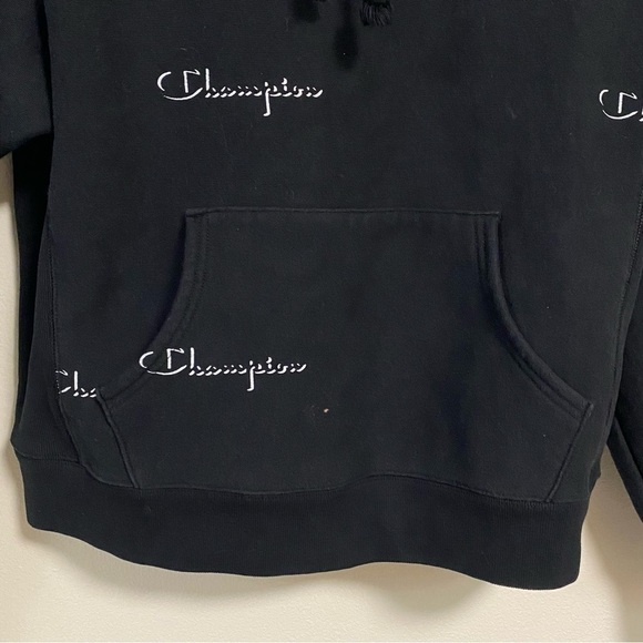 Champion hoodie women’s Size Large Black with logo Reverse Weave Hoodie - Picture 10 of 15